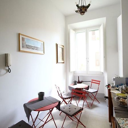 ローマ L'Architetto Bed & Breakfast エクステリア 写真